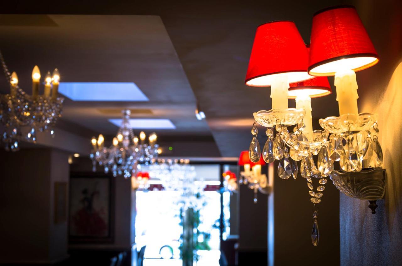 Hotel Jeanne D'Arc Lourdes Eksteriør billede